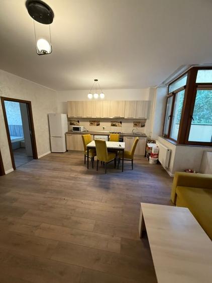 Inchiriere 3 camere zona tomis nord - 4