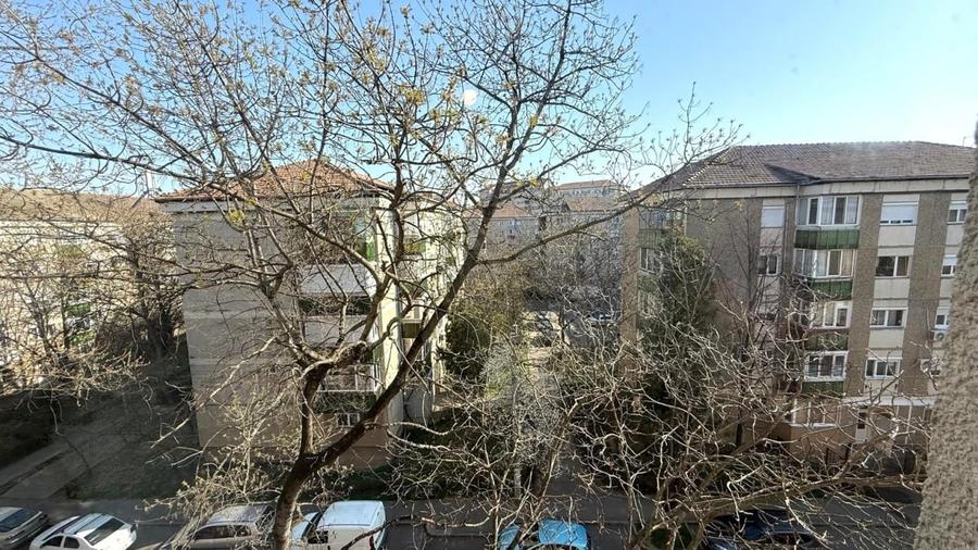 Garsonieră 27 mp, Decebal str. Nicolae Bălcescu - 7