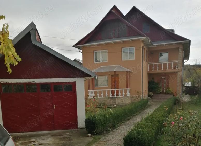 Casa de vanzare in Moinesti, Bacau, an 2003, 320 mp, teren 2200mp - 3