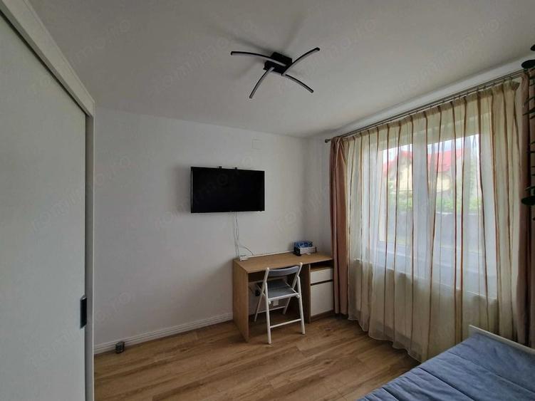 Apartament renovat de inchiriat - 2 Cam Brasov - Tractorul - 3