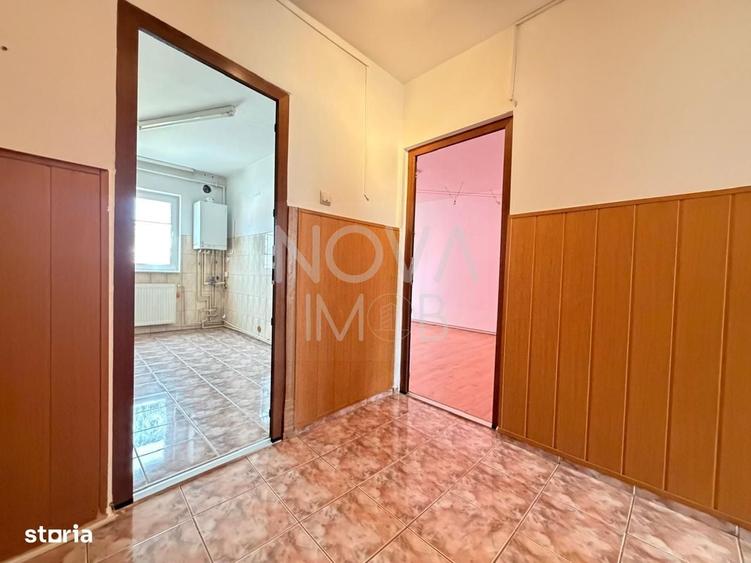 Apartament cu 3 camere decomandat în Central