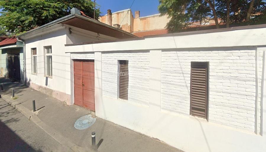 DE VÂNZARE — Două apartamente în zonă ultracentrală