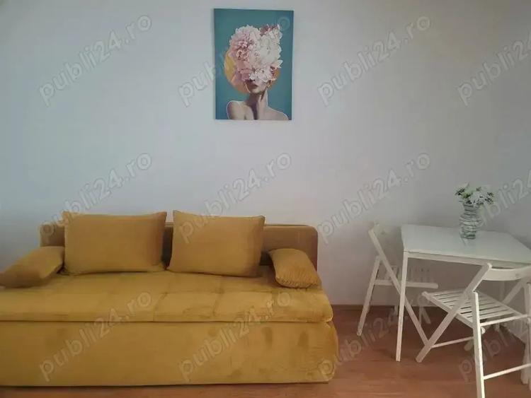 1 Camera decomandat garsoniera pentru o fata singura - eleva studenta - 5