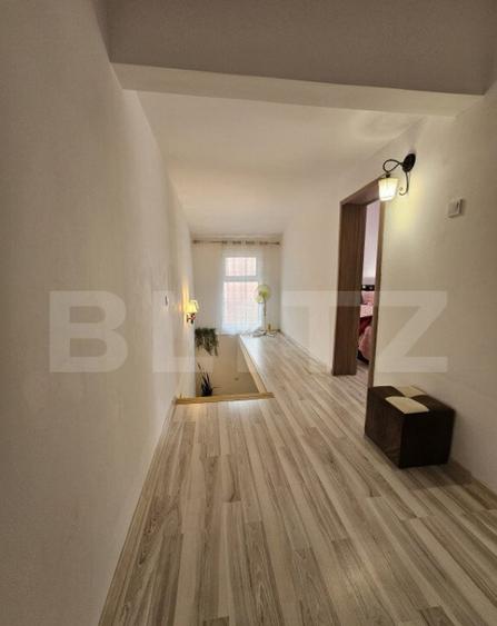 CASA SUPERBA CU 5 CAMERE, 168 MP, IN ?OIMU? LA 15 MINUTE - 18