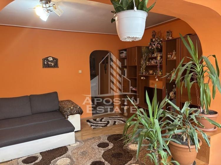 Apartament cu 1 camera, decomandat, etaj intermediar,centrala Soarelui - 1