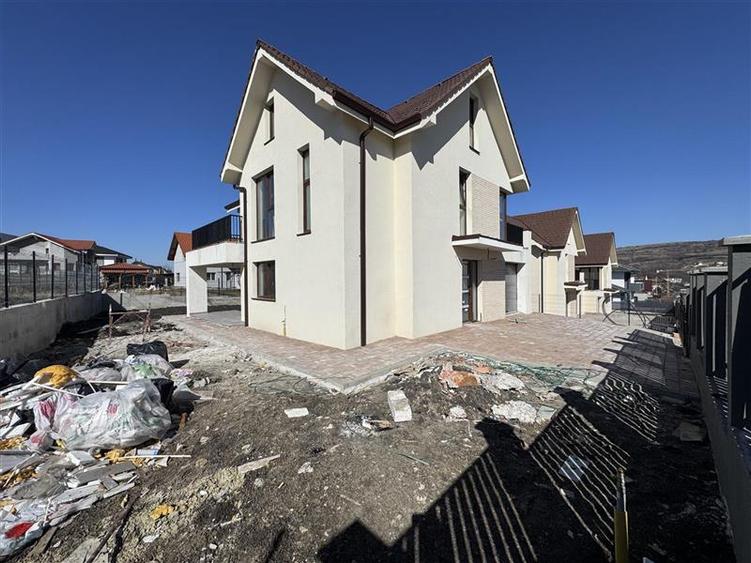 Casa Individuala + Garaj situata in Chinteni - 7