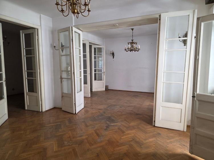 Piata Unirii, pe Bibescu Voda, 3 minute metrou, etajul 1 - 15