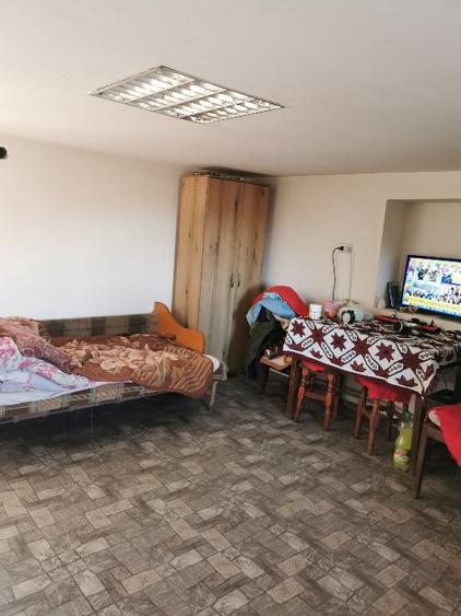 Proprietar vând casă cu etaj - 8