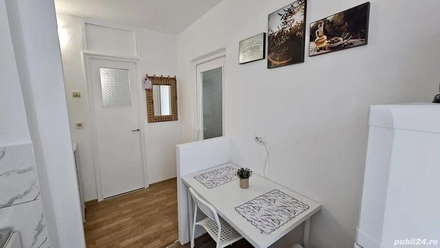 Inchiriez garsoniera - 2