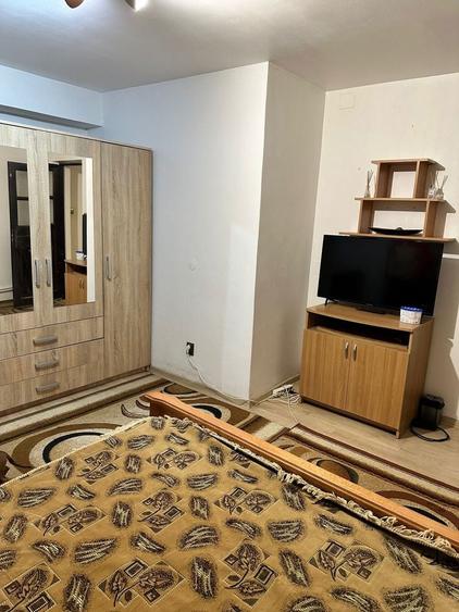 Ofer spre inchiriere garsoniera in zona centrala - 4