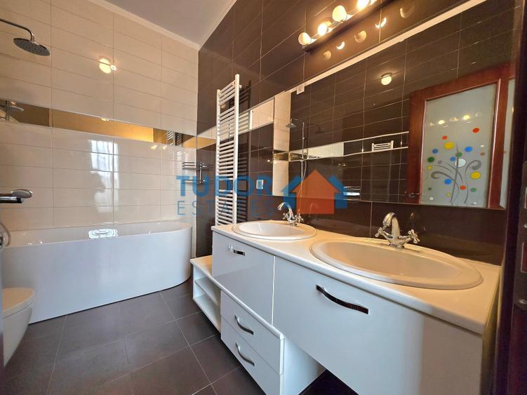 Spacious Penthouse with Large Terrace Near Promenada Mall & Herăstrău Park - 7