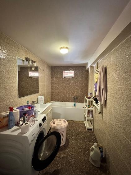 Casa de vanzare - Chiajna  - Comision 0% - 7 Camere - 6