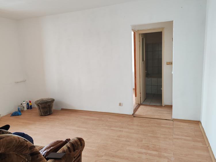 Apartament 2 camere liber la vanzare zona Fartec - 6