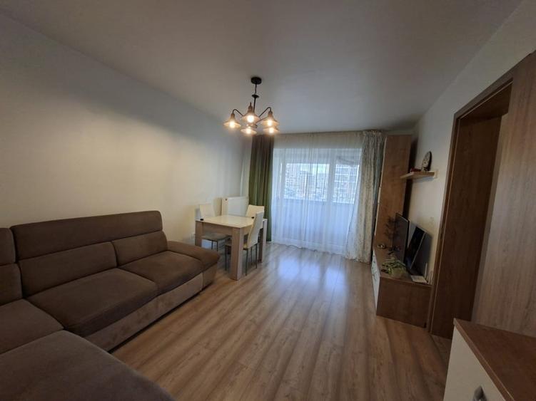 Apartament 2 camere, decomandat, Kasper Coresi - 3