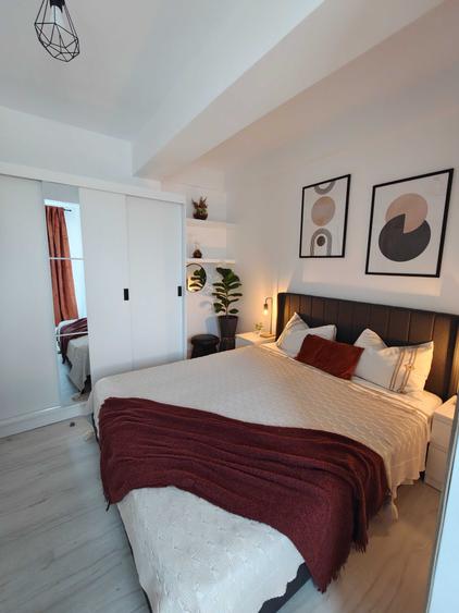 Apartament cu 2 camere semidecomandat în Central