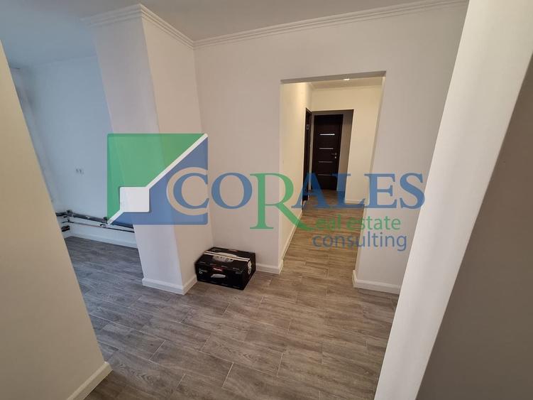 Apartament cu 3 camere decomandat în Lipovei