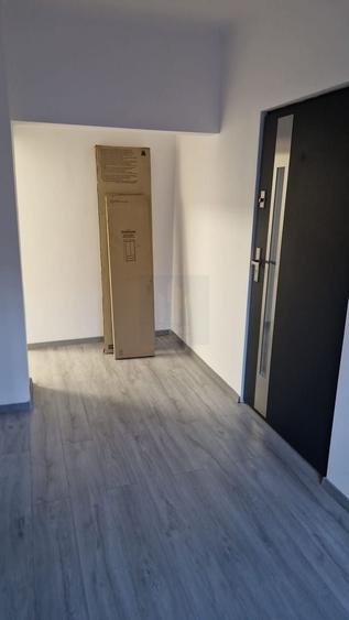 Apartament cu 2 camere semidecomandat, mobilat în Turda