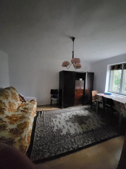 Casă individuală cu 3 camere cu Canalizare în Câlnic