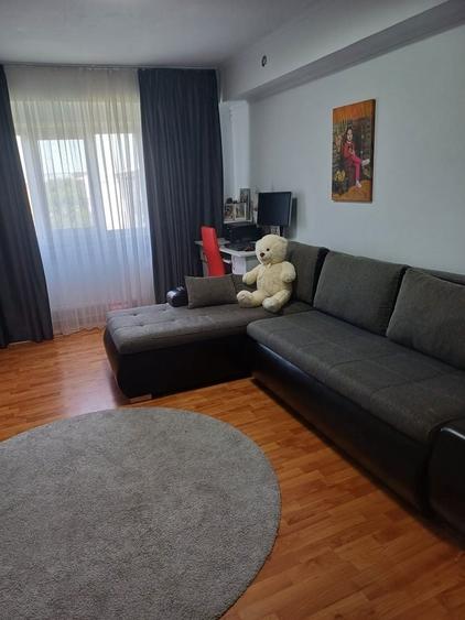Apartament cu 3 camere decomandat în Ultracentral