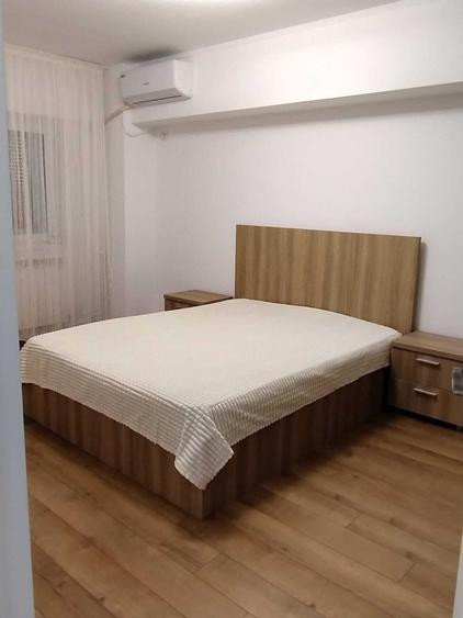 Garsonieră decomandată în Casa de Cultură