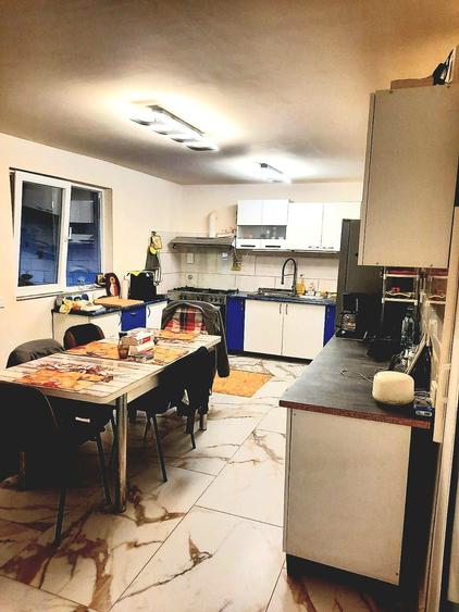 Casă cu 2 camere cu Teren 700 Mp în Poienarii Apostoli