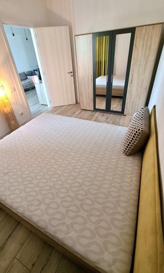 Apartament cu 2 camere semidecomandat, mobilat în Titan