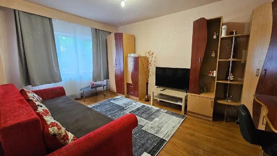 Garsonieră decomandată în Zamfirescu