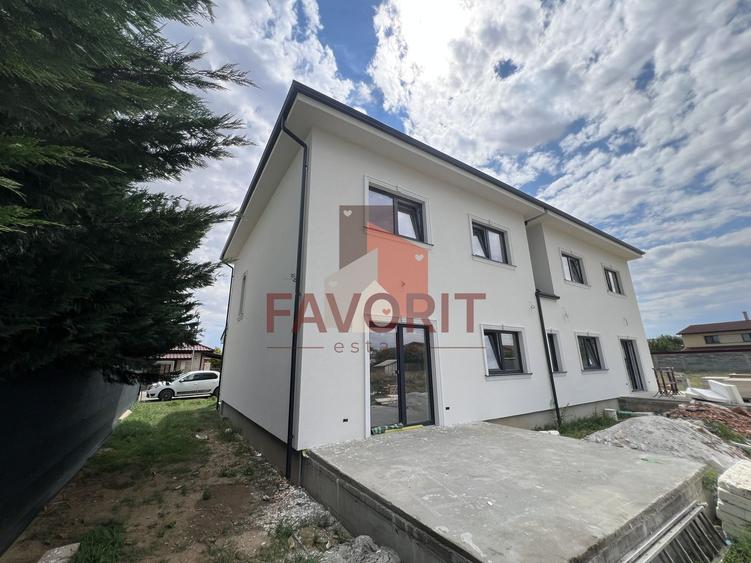 Duplex cu 4 camere cu Canalizare în Chișoda
