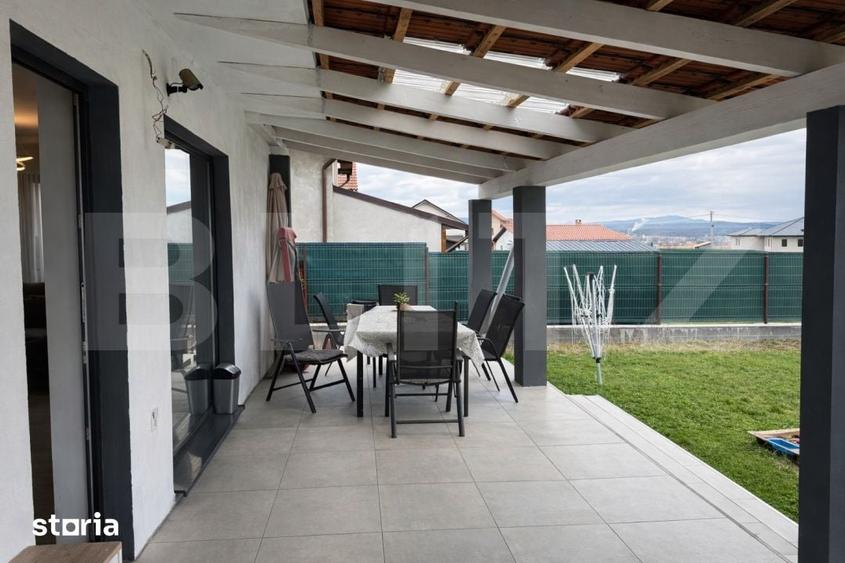 Casă cu 5 camere cu Teren 600 Mp în Central