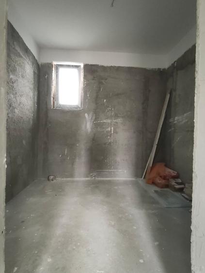 Casă individuală cu 4 camere cu Teren 350 Mp în Joița