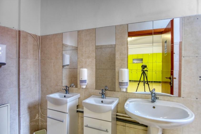 Casă individuală cu 10 camere cu Teren 300 Mp în Foișorul de Foc