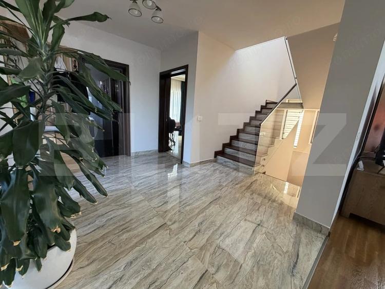 Casă cu 3 camere cu Teren 600 Mp în Central