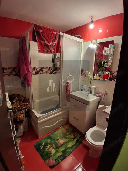 Apartament cu 3 camere semidecomandat în Gorjului