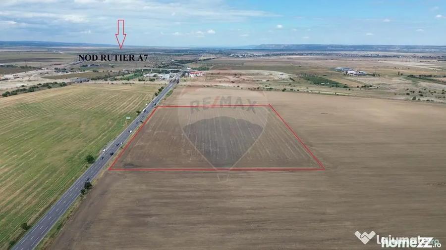 Teren de 27500 mp, în Tișița