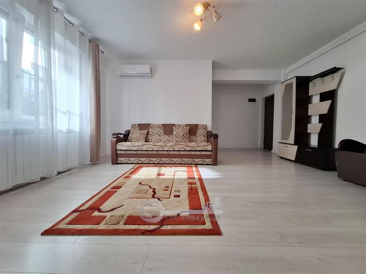 Apartament cu 2 camere semidecomandat, mobilat în Popas Păcurari