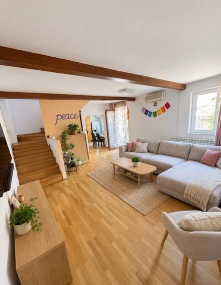 Apartament cu 3 camere decomandat, mobilat în Aviatorilor