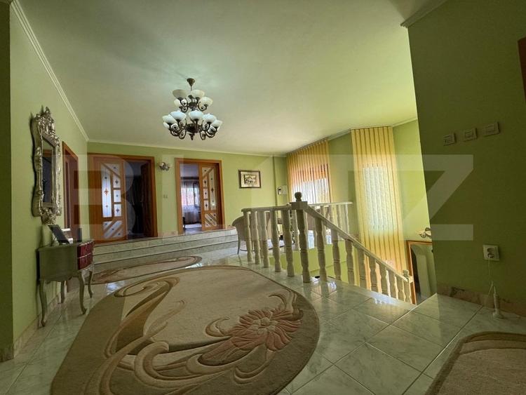 Casă individuală cu 10 camere cu Piscina în Iosefin