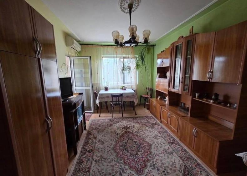 Apartament cu 2 camere decomandat în Dacia