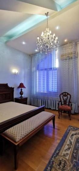 Casă cu 4 camere cu Teren 1000 Mp în Băneasa