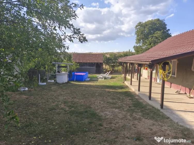 Casă cu 3 camere în Uileacu de Munte
