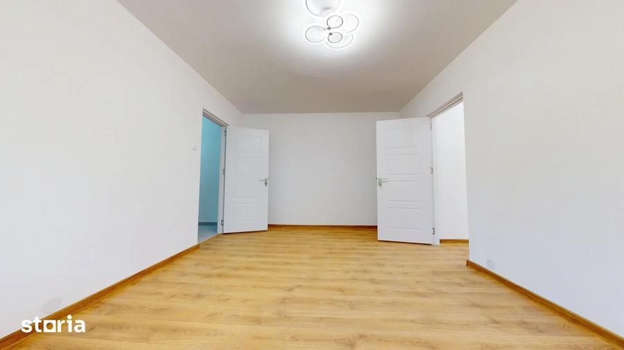 Apartament cu 2 camere semidecomandat în Centrul Civic