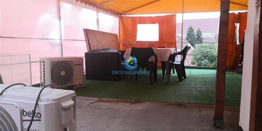 Apartament 3 camere, 95 mp pe doua niveluri cu terasa de 30 mp, Eroilor - 24