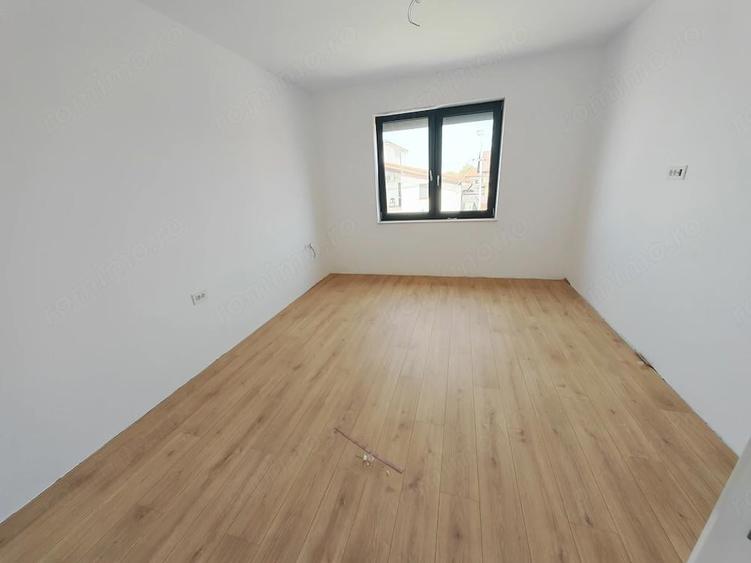 Vand jumatate de duplex in Giarmata Vii - 4