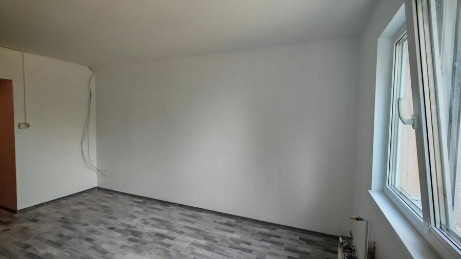 Garsoniera 22 mp,transformata din camera de camin,recent renovata. - 8