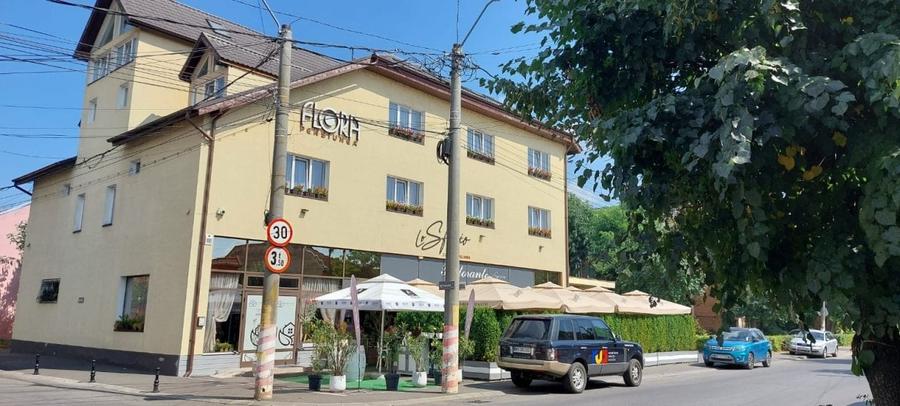 Imobilstar vinde pensiune cu restaurant - 1