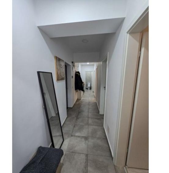 Apartament 3 camere Aparatorii Patriei - 2