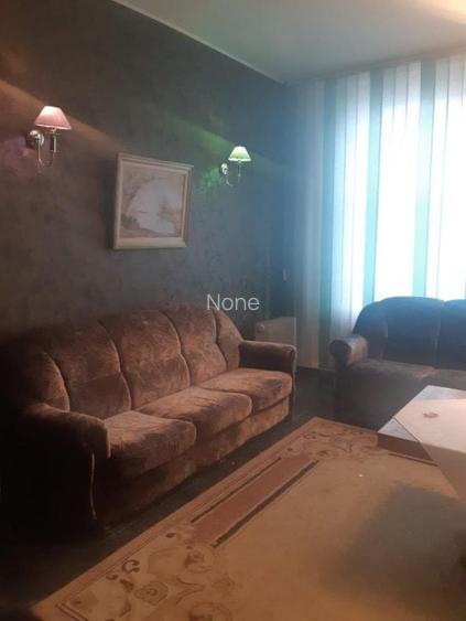 Casă cu 3 camere în Central Casă cu 3 camere în Central