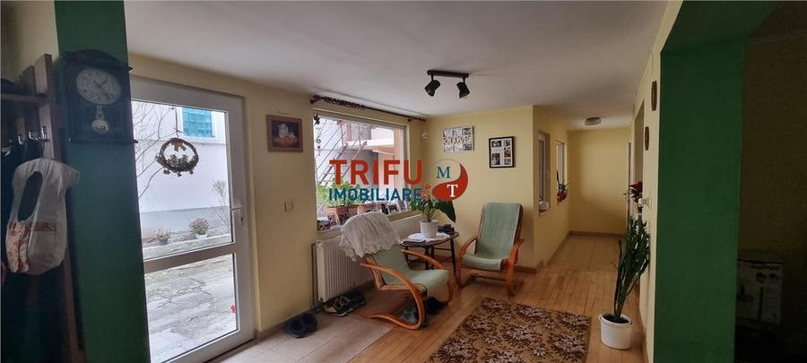 Casa de vanzare in Partos pretabila pt 2 familii - 7