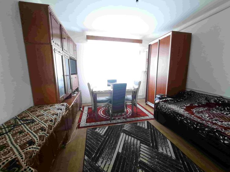 Garsoniera etaj 2, cartier Lazaret - 2