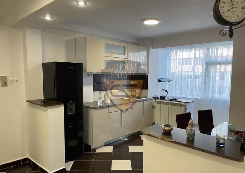 3 camere Ultracentral bd Ferdinand, 3 balcoane, parcare, centrala gaz, et 5 lift - 1